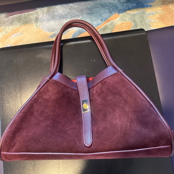 Elegant Brown Suede Handbag - Picture 5 of 7